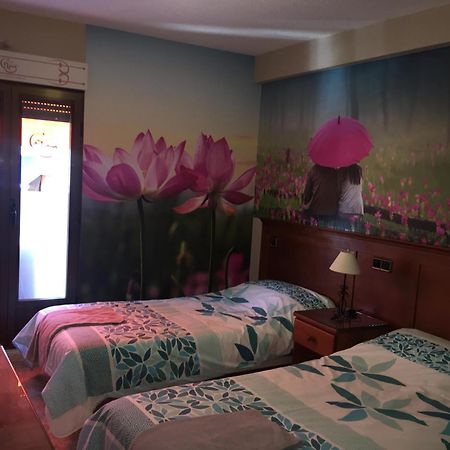 Hostal Gonzalez 구아다라마 객실 사진