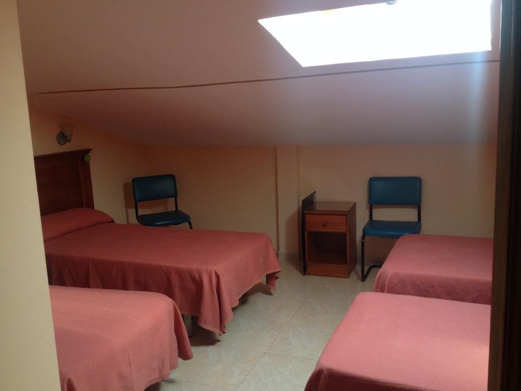 Hostal Gonzalez 구아다라마 객실 사진