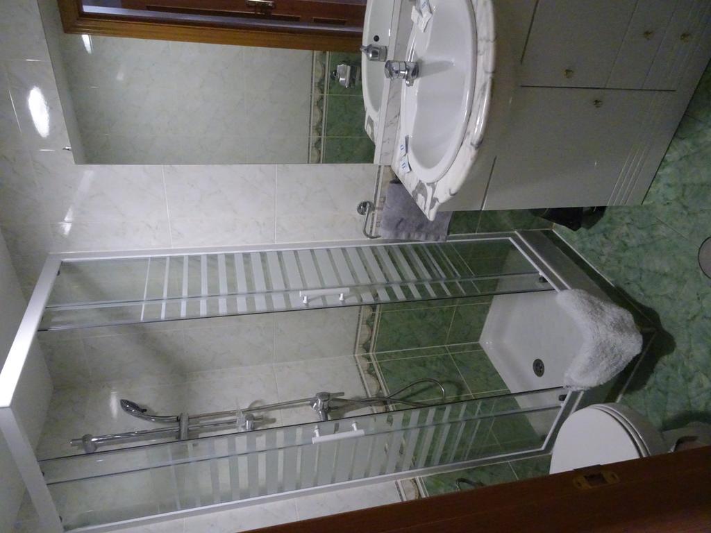 Hostal Gonzalez 구아다라마 외부 사진