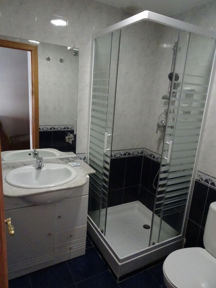 Hostal Gonzalez 구아다라마 외부 사진