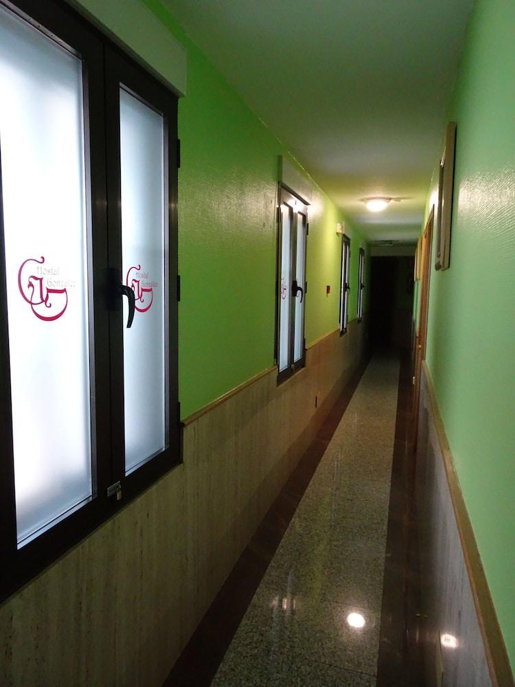 Hostal Gonzalez 구아다라마 외부 사진